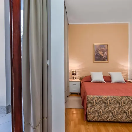 Apartman 50 Meter Zum Laengsten Krks *
